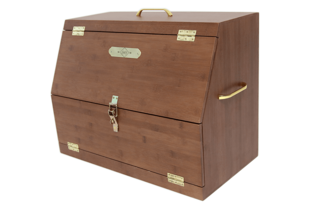 Grooming Deluxe Bamboo Lockable Show Box: Use Cases Explored